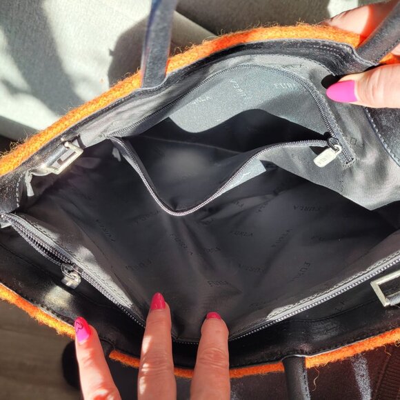 FURLA - Chic & Cozy: Orange Wool Handbag with Crossbody strap - Picture 11 of 12